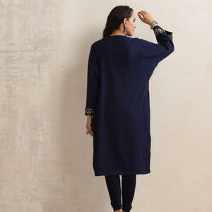 trueBrowns Blue Kashmiri Embroidered Woollen Phiran Kurta