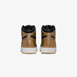 JORDAN | AIR JORDAN 1 HIGH OG (GS) { BLACK/METALLIC GOLD-SAIL