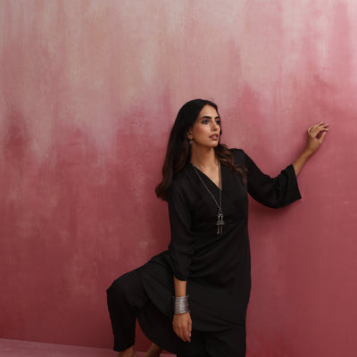 trueBrowns Black V Neck Kurta Co-ord Set