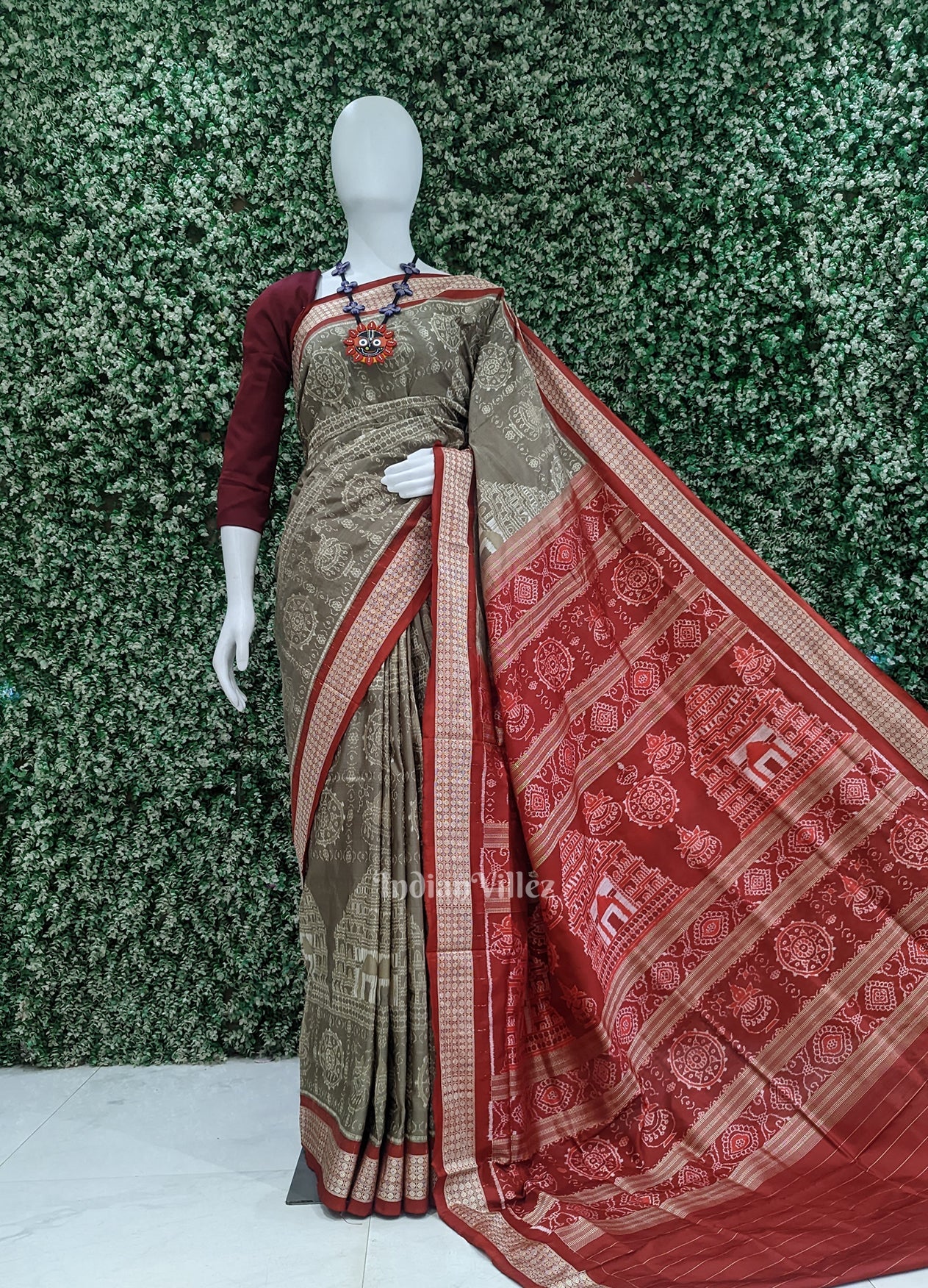 Beige Cream Red Konark Theme Odisha Ikat Sambalpuri Silk Saree