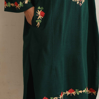 trueBrowns Green Kashmiri Floral Embroidered Woollen Phiran Kurta