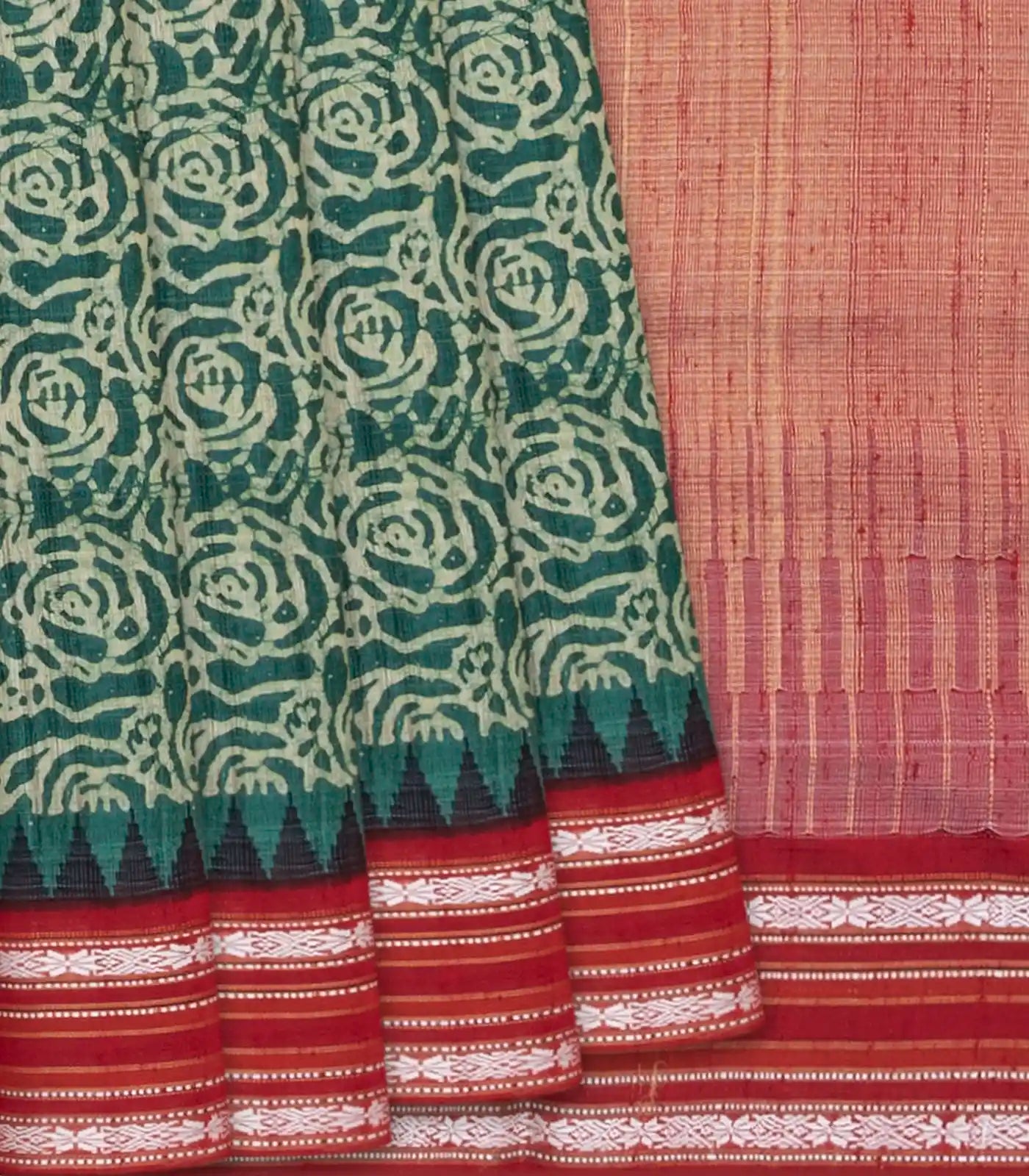 Green Handloom Printed Tussar Silk Saree With Floral Motifs-Green