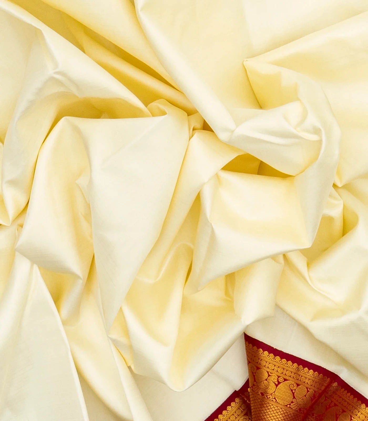 White Handloom Kanchipuram Korvai Silk Saree With Crimson Border