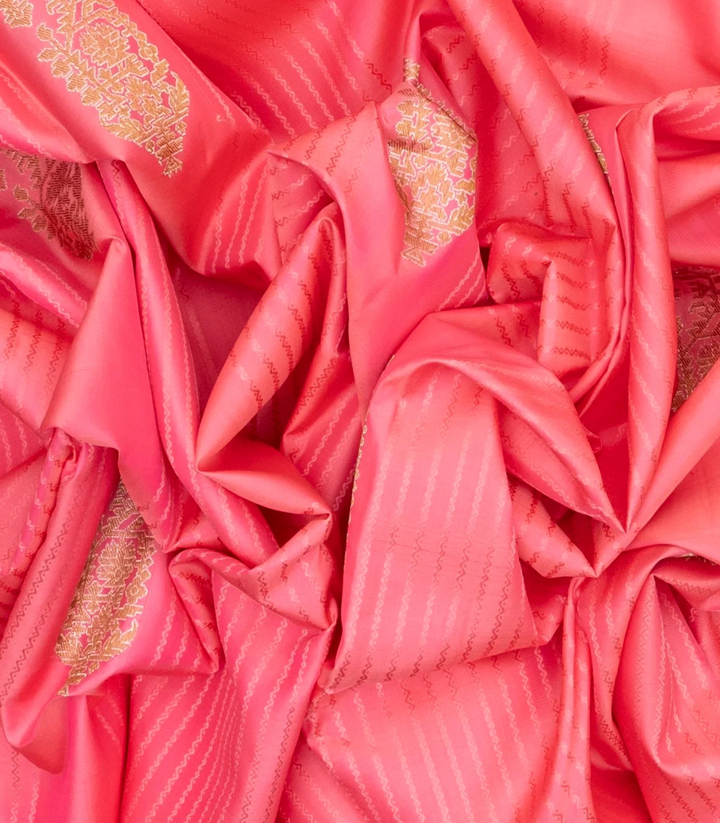 Bubblegum Pink Handloom Kanchipuram Silk Saree With Stripes And Buttas