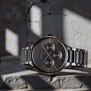 Titan Ceramic Fusion Multifunction Black Round Dial Two Toned Stainless Steel Strap Watch For Men 42mm 90148KD06