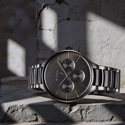 Titan Ceramic Fusion Multifunction Black Round Dial Two Toned Stainless Steel Strap Watch For Men 42mm 90148KD06