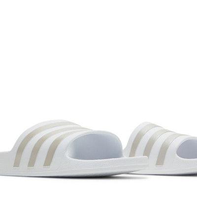 adidas Adilette Aqua Slides Cloud White Platinum Metallic