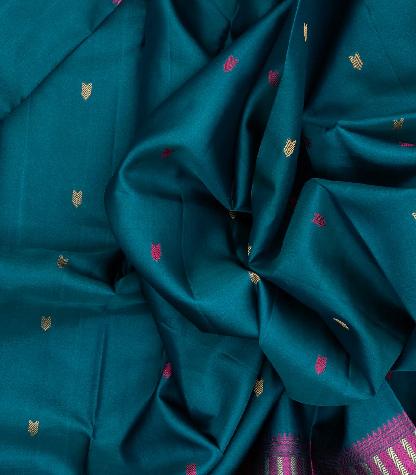 Cyan Handloom Kanchi Cotton Saree With Vanki Motifs