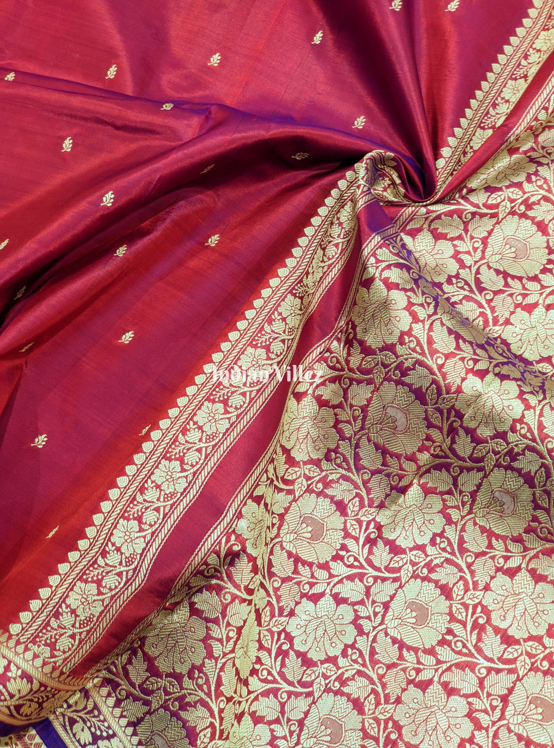 Red Violet Dual Tone Floral Katan Silk Banarasi Saree