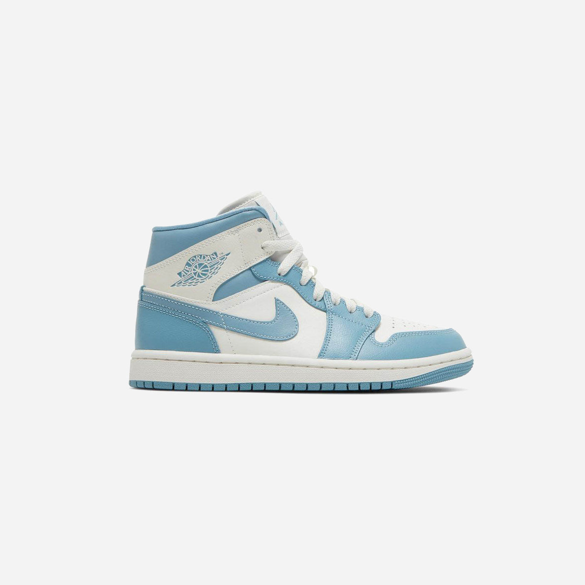 Nike Air Jordan 1 Mid UNC 2022 WMNS