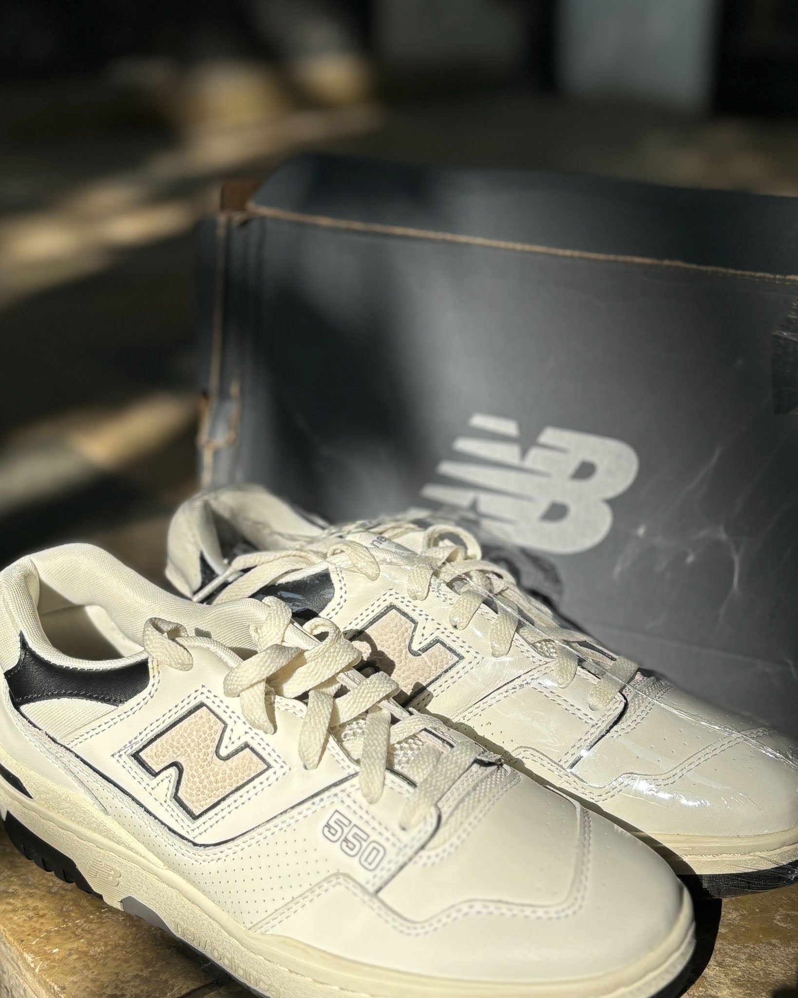 New Balance 550 'White Black' - DS