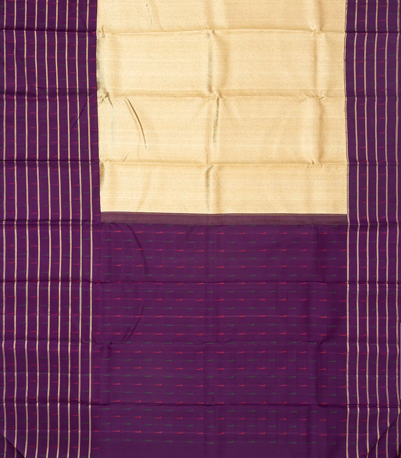 Cream Handloom Kanchipuram Korvai Silk Saree With Chevron Motifs