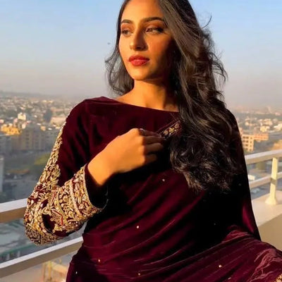 Ethenika  Party Wear Velvet Saree