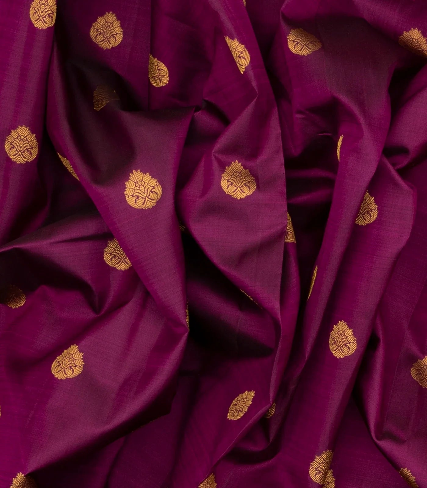 Magenta Handloom Kanchipuram Silk Saree With Floral Buttas