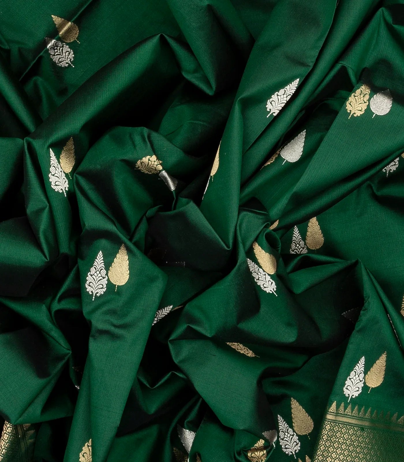 Dark Green Handloom Banarasi Silk Saree With Gold & Silver Zari Buttas