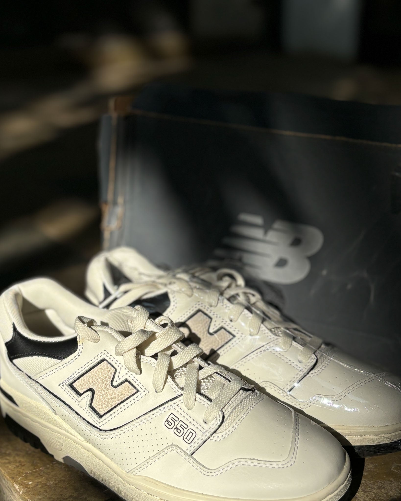 New Balance 550 'White Black' - DS