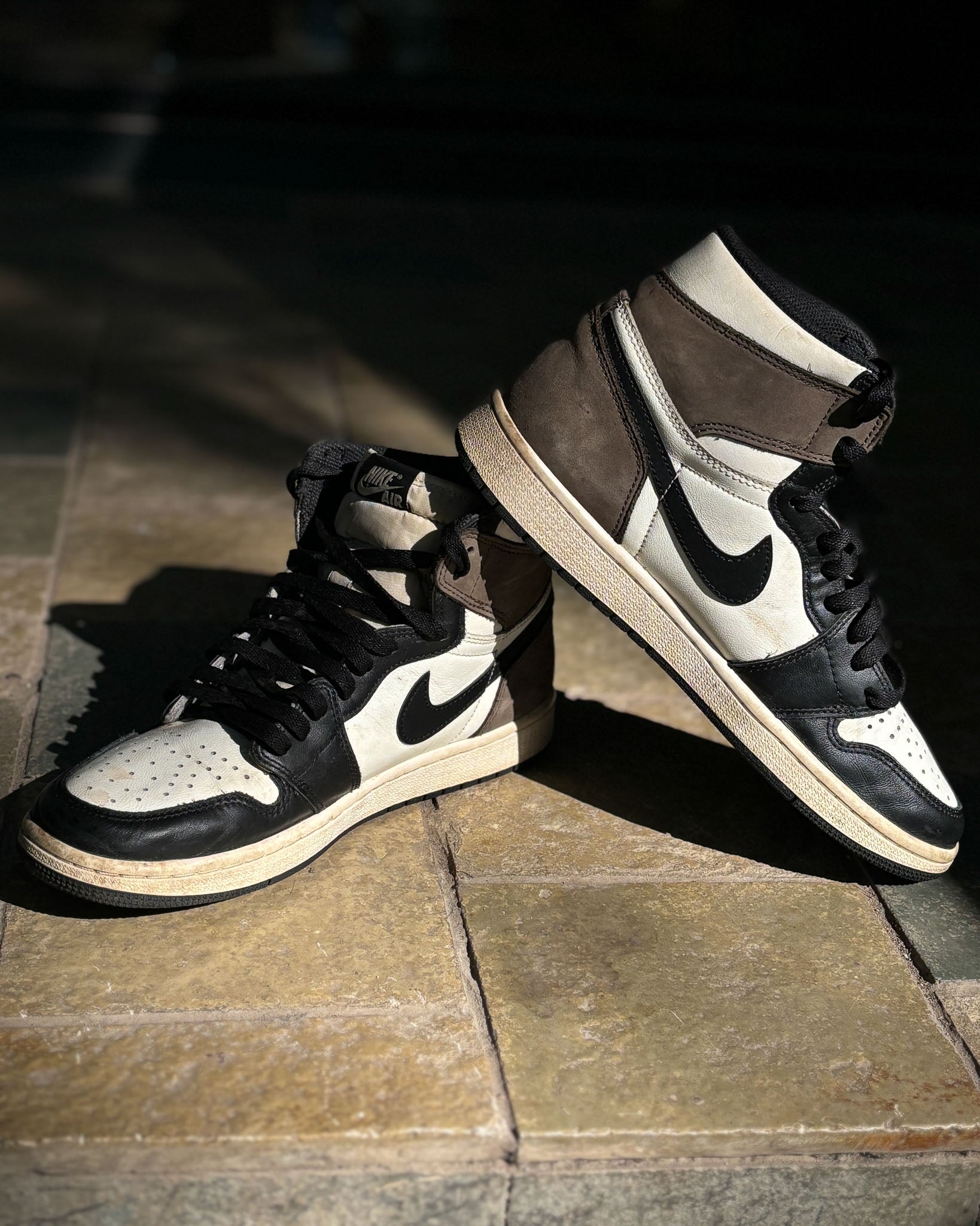 Nike Air Jordan 1 Retro High Dark Mocha