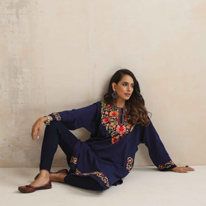 trueBrowns Blue Kashmiri Embroidered Woollen Phiran Kurta