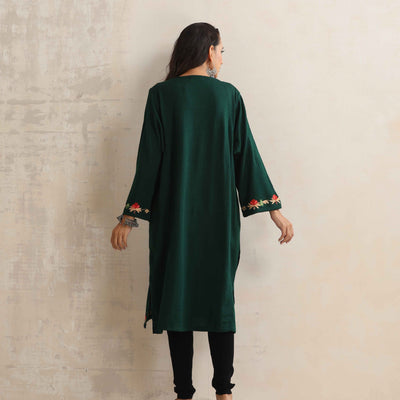 trueBrowns Green Kashmiri Floral Embroidered Woollen Phiran Kurta