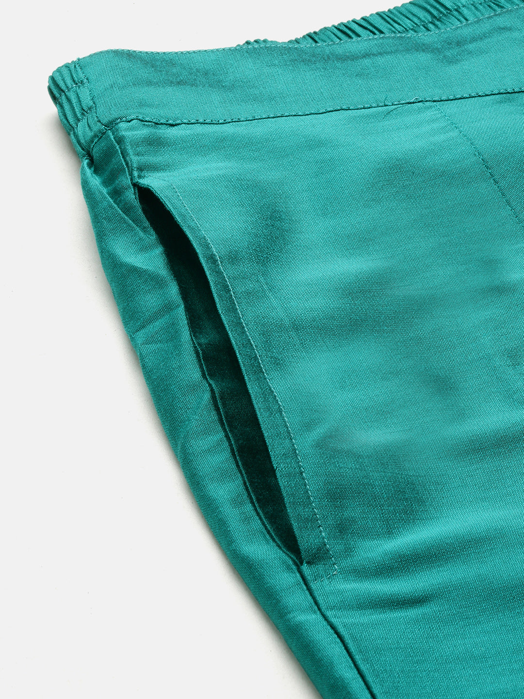 Regular Three-Quarter Sleeves Thread Work Kurta with Trousers