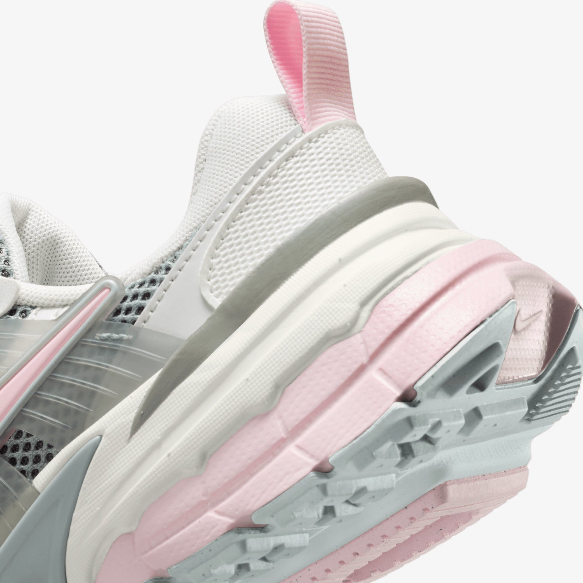 NIKE | V2K RUN { LIGHT PUMICE/PINK FOAM -PHOTON DUST