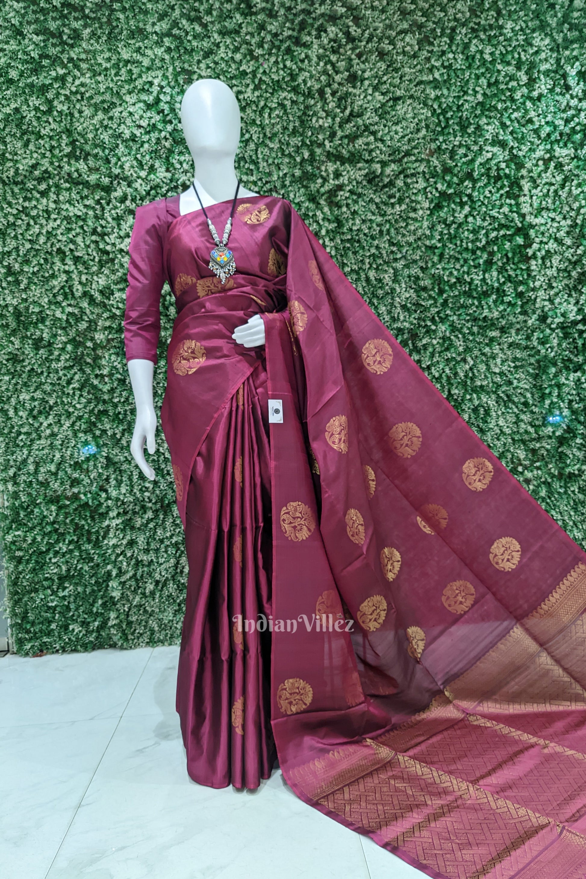 Deep Maroon Golden Floral Design Pure Kanjivaram Soft Silk Saree