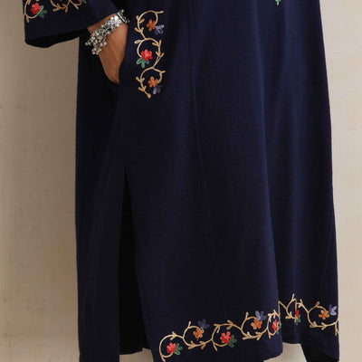 trueBrowns Blue Kashmiri Floral Embroidered Woollen Phiran Kurta