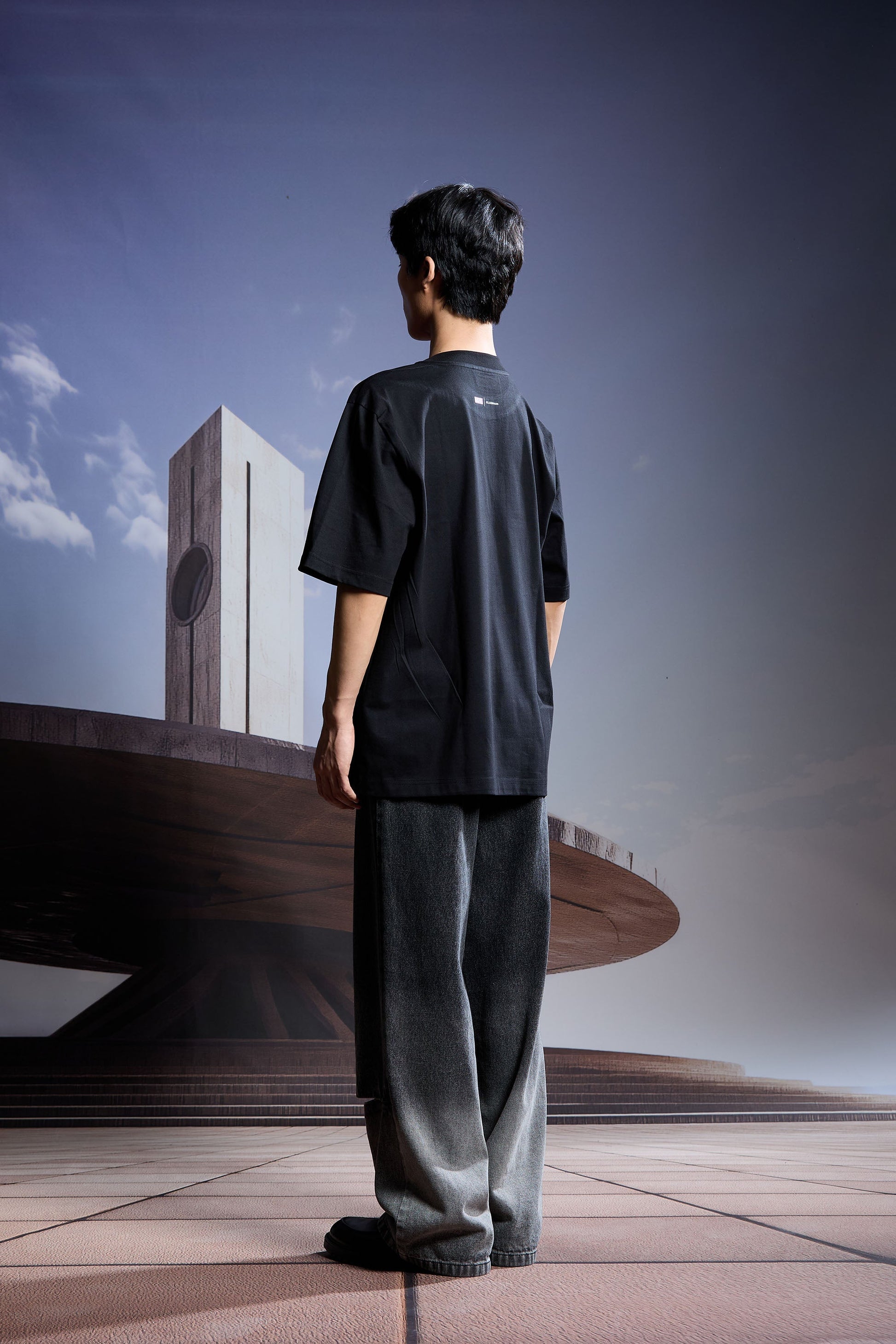 'FIFTH HOUR' T-SHIRT