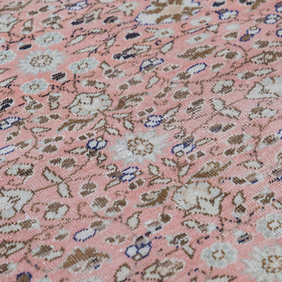 Vintage Turkish Hand-Knotted Wool Rug No. 591, 4'8" x 6'10"