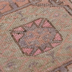 Vintage Turkish Hand-Knotted Wool Mini Rug No. 320, 1'9" x 3'1"