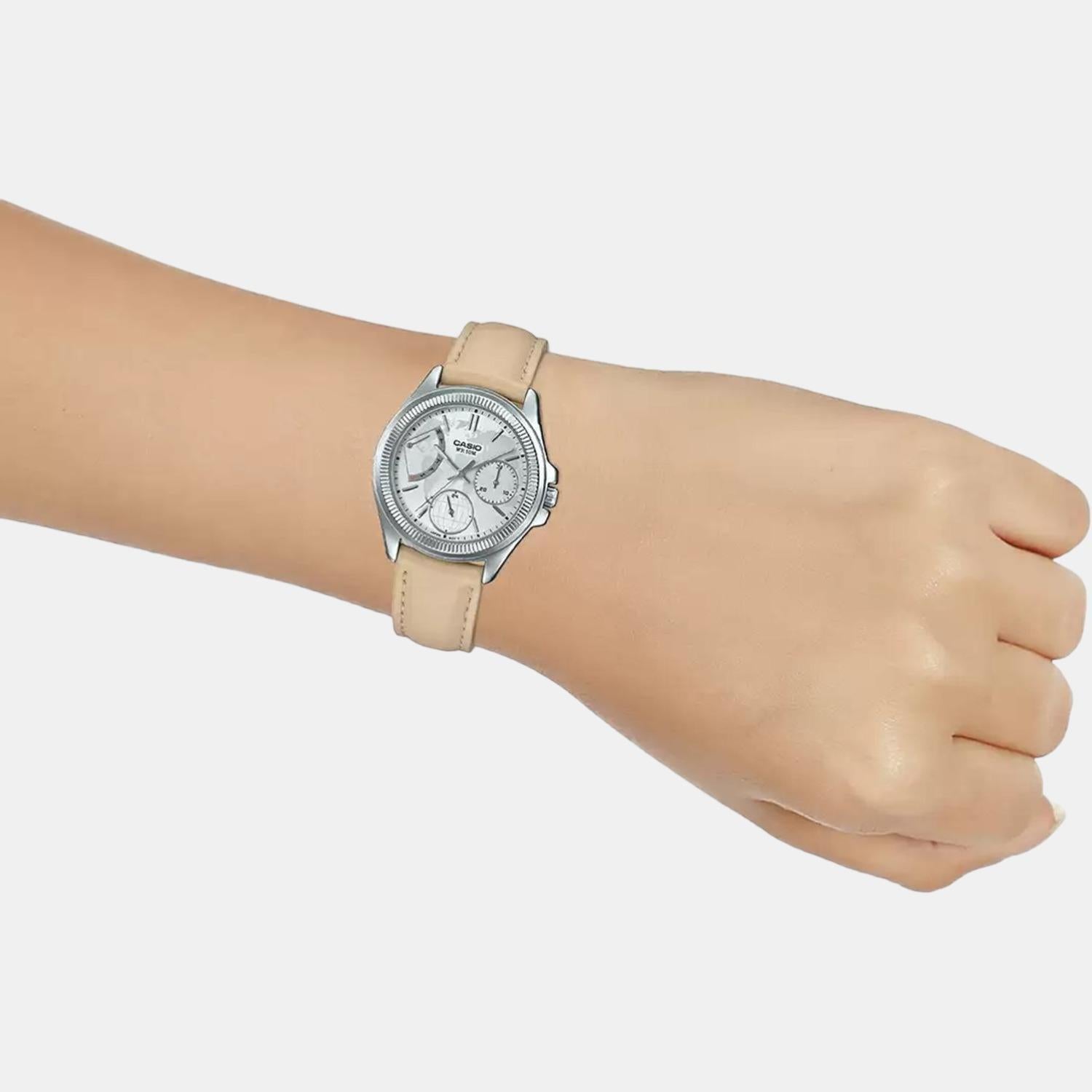 Enticer Women Quartz Silver Dial Chronograph Leather Watch A1581
