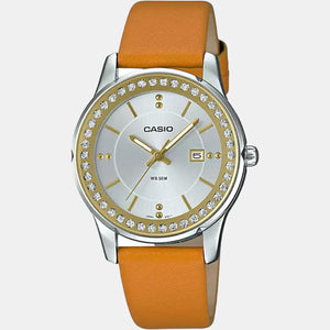 Enticer Women Quartz Silver Dial Analog Leather Watch A1586