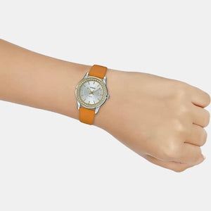 Enticer Women Quartz Silver Dial Analog Leather Watch A1586