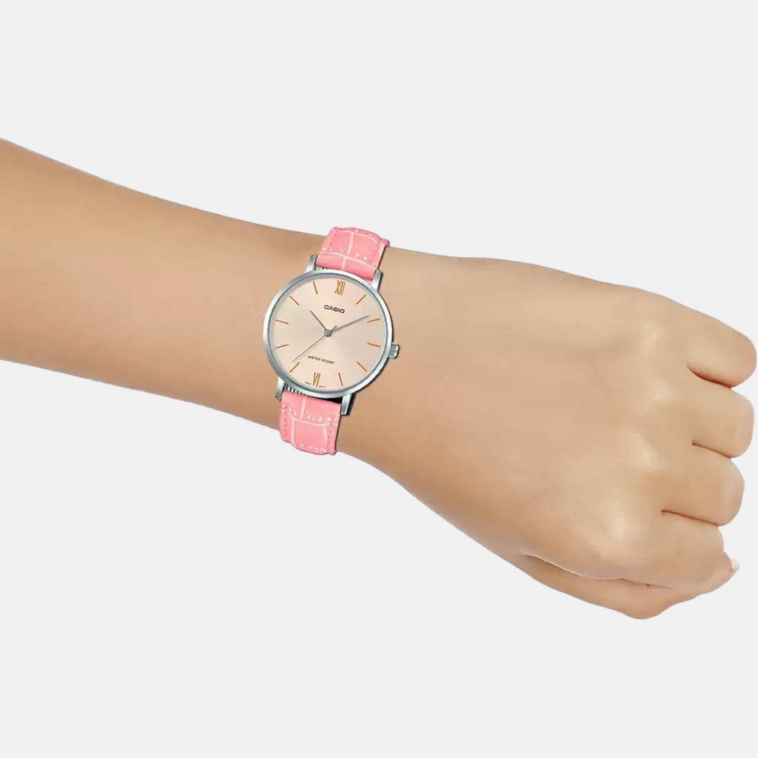 Enticer Women Quartz Rose Gold Dial Analog Leather Watch A1630