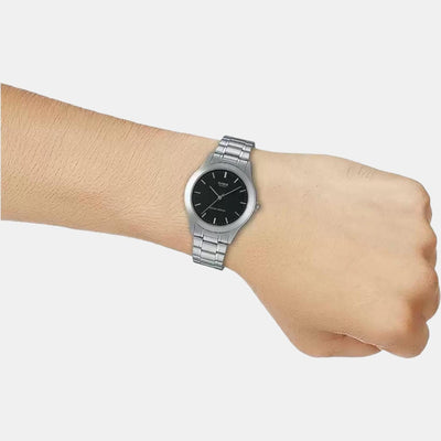 Enticer Men Quartz Black Dial Analog Stainless Steel Watch A1704