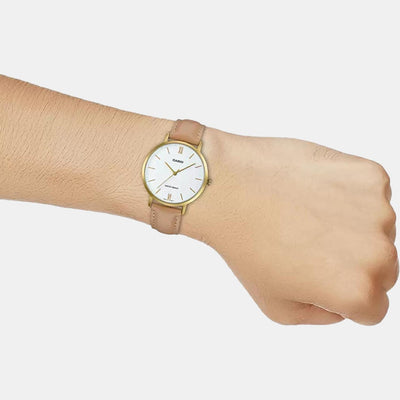 Enticer Women Quartz White Dial Analog Leather Watch A1786