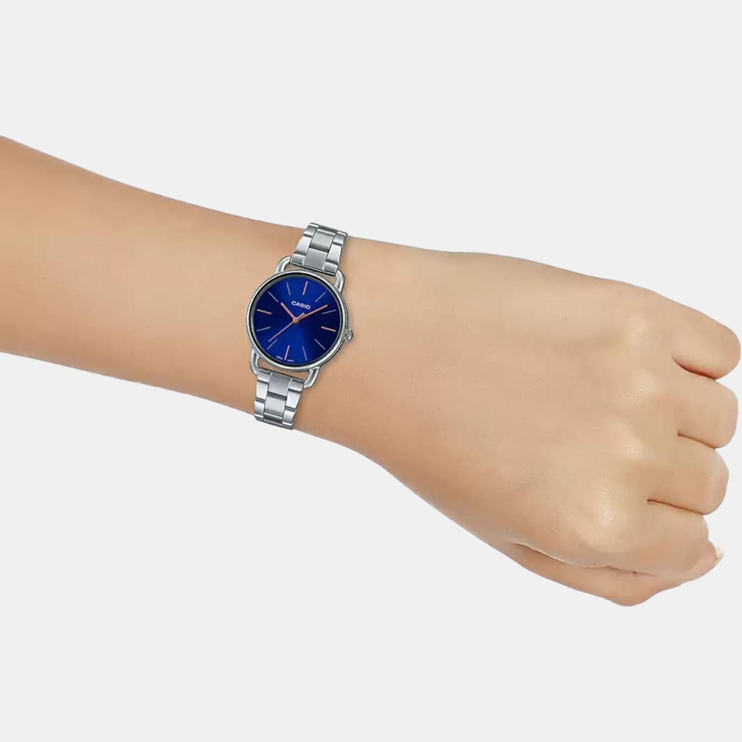 Enticer Women Quartz Blue Dial Analog Stainless Steel Watch A1792