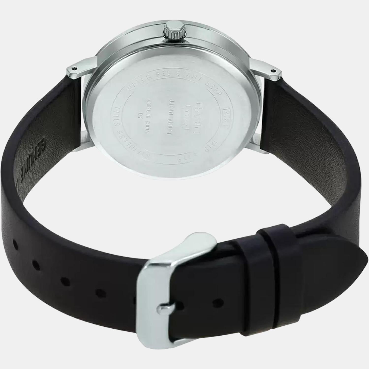 Enticer Men Quartz Black Dial Analog Leather Watch A1833