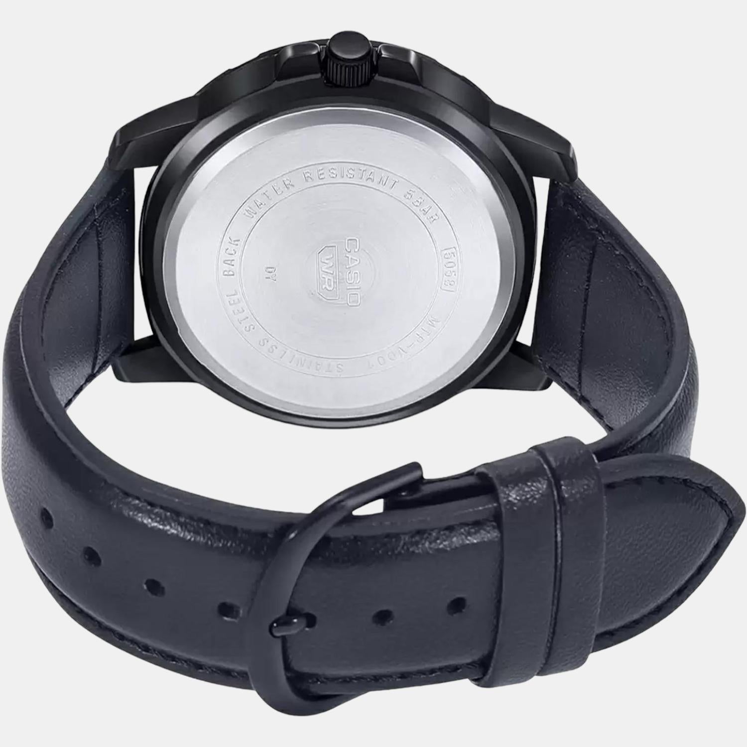 Enticer Men Quartz Black Dial Chronograph Leather Watch A1986