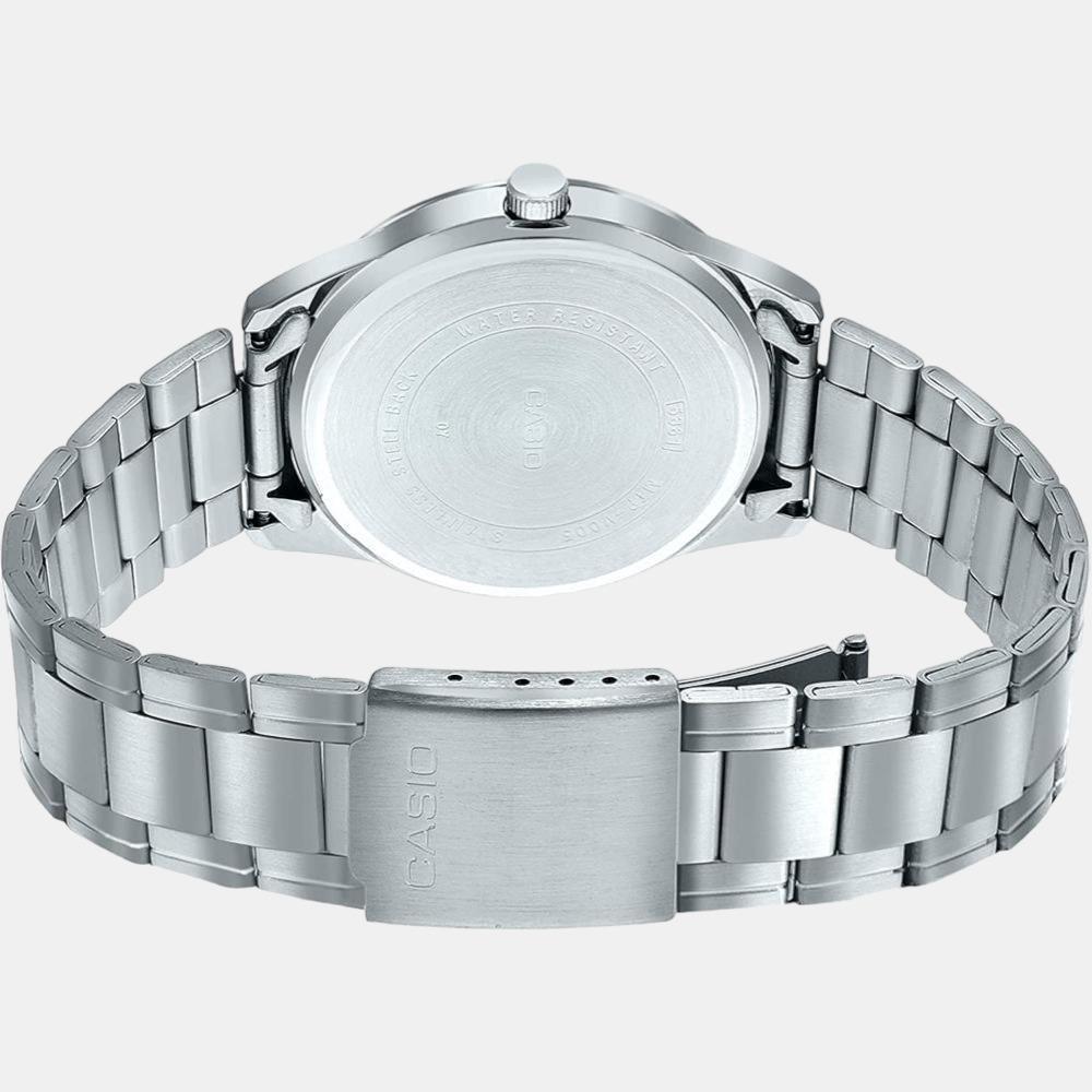 Enticer Men Quartz Silver Dial Analog Stainless Steel Watch A2032