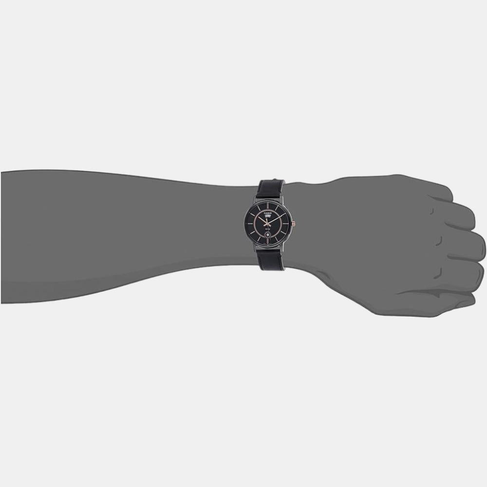 Enticer Men Quartz Black Dial Analog Leather Watch A2043