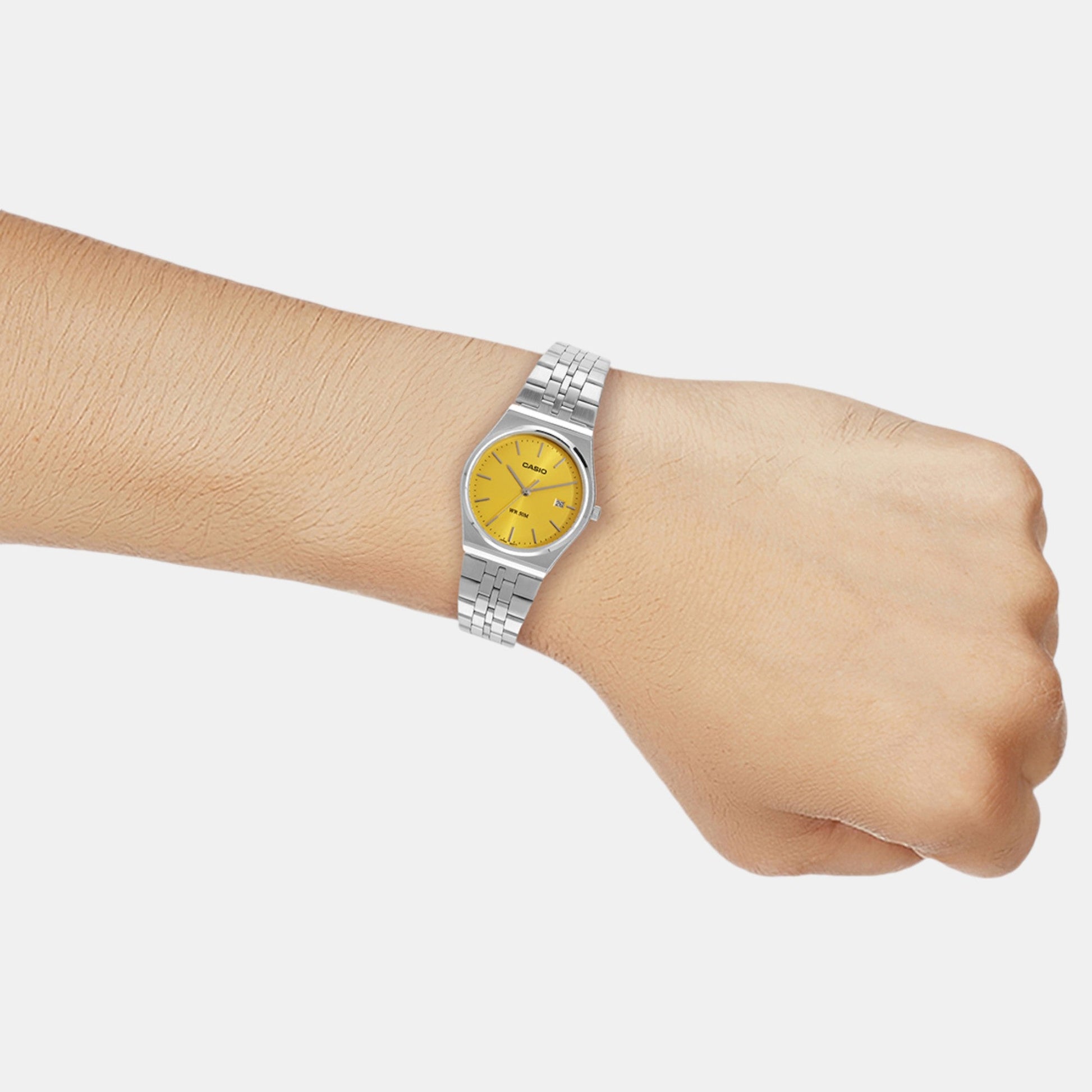 Enticer Men Quartz Yellow Dial Analog Stainless Steel Watch A2238