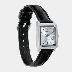 Enticer Women Quartz Silver Dial Analog Leather Watch A2289