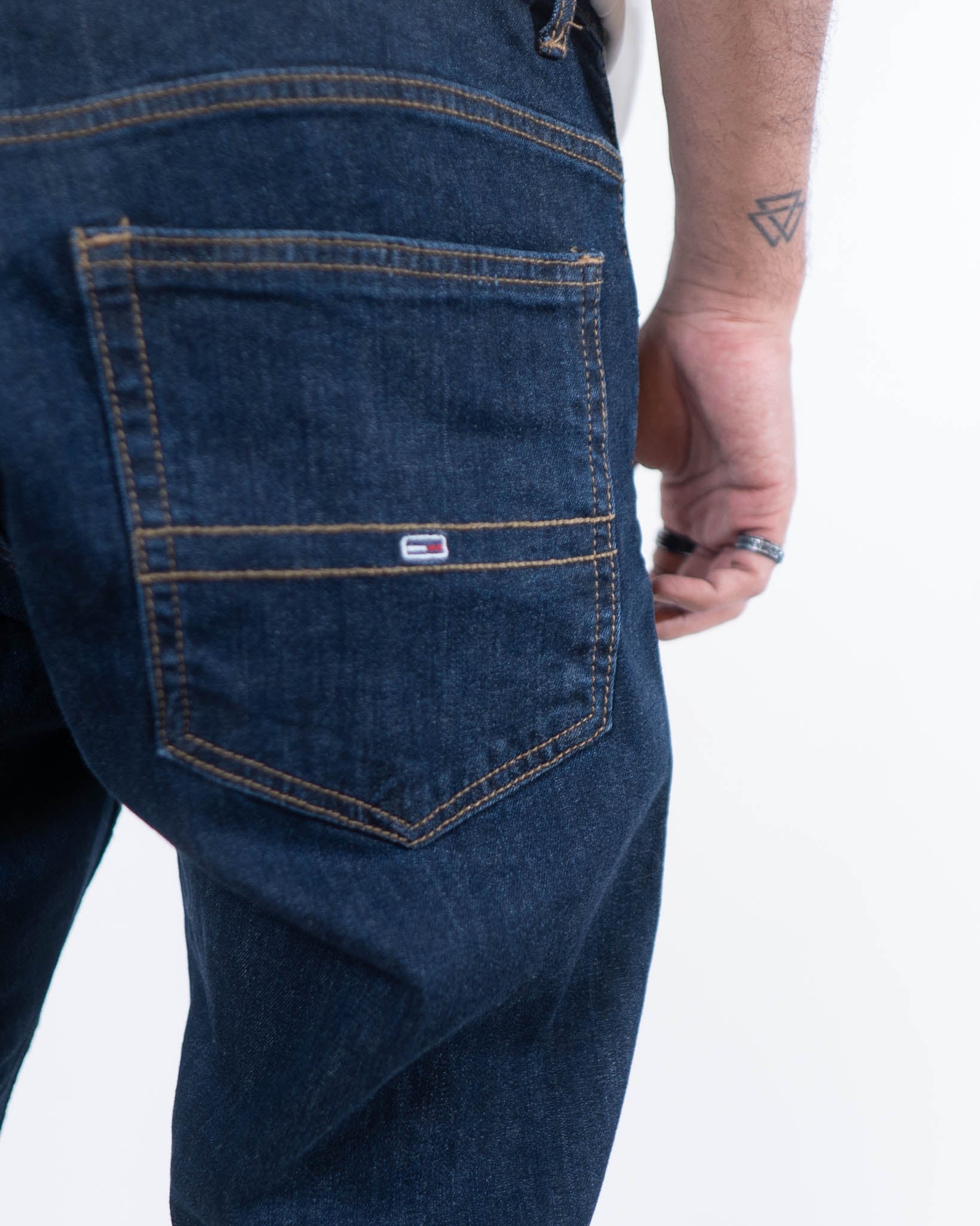 Tommy Hilfiger Ryan Reg Lightly Washed Straight Jeans - Dark Blue