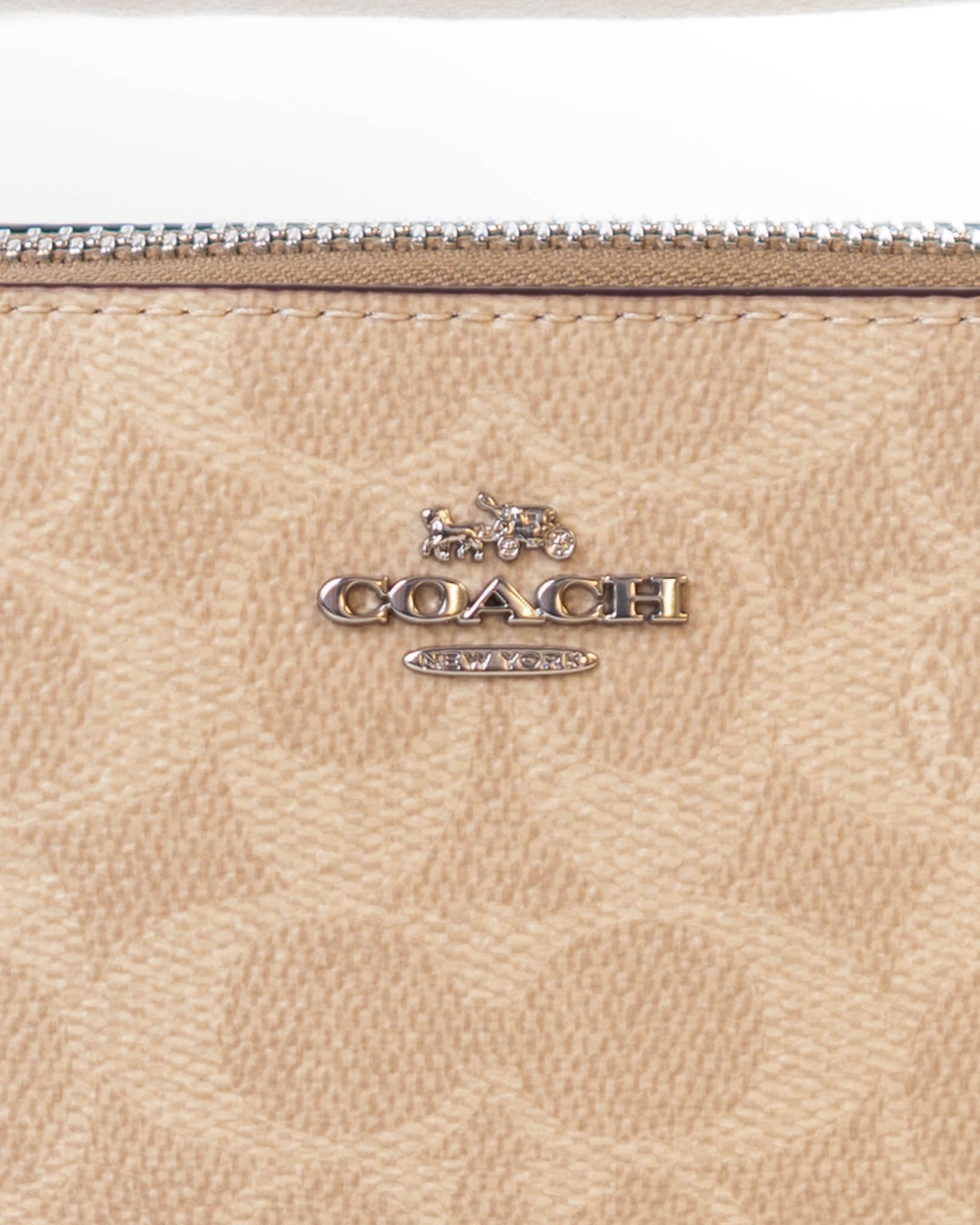 Coach Nolita 19 In Signature Canvas - Sand/Chalk -DS