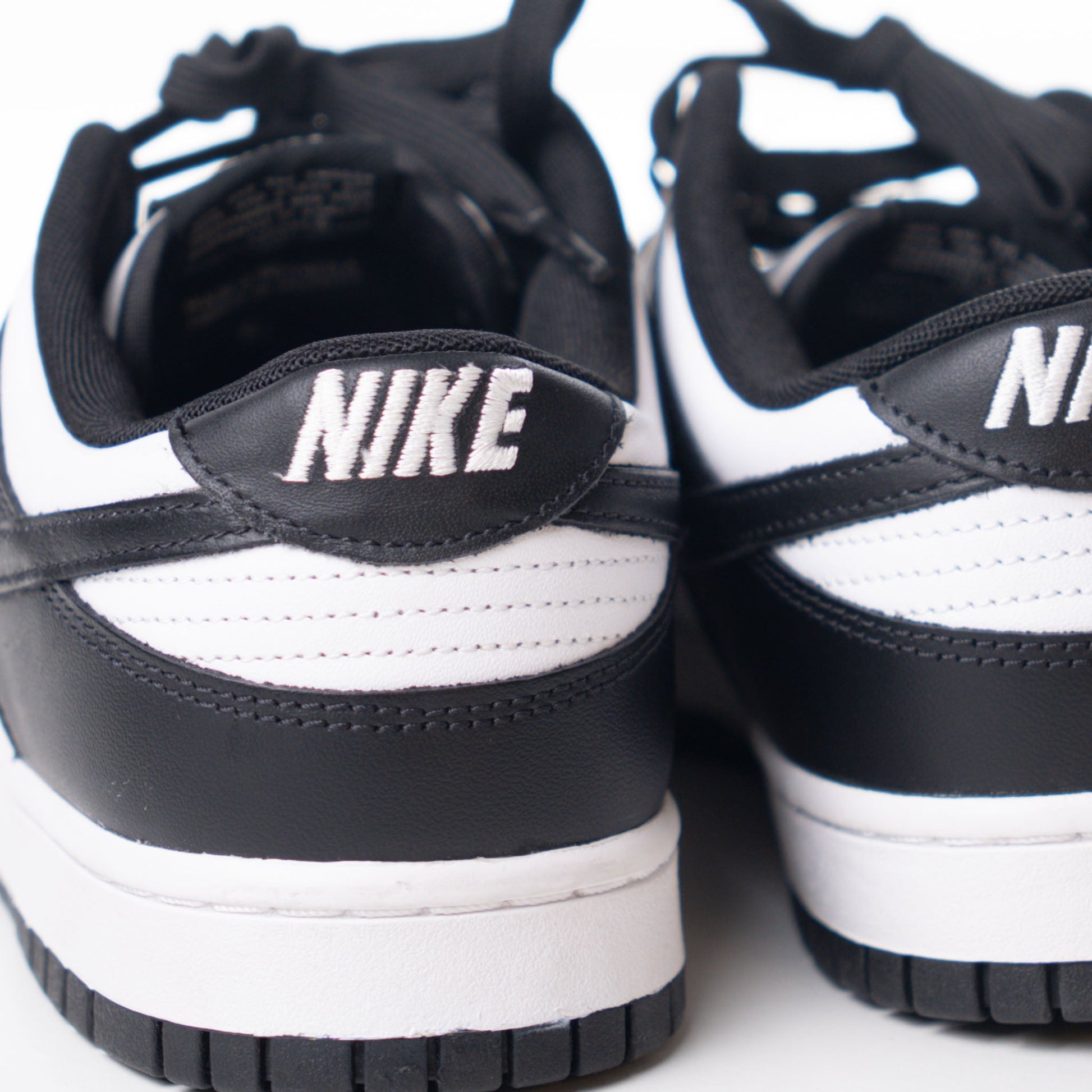 Nike Dunk Low Retro White Black Panda