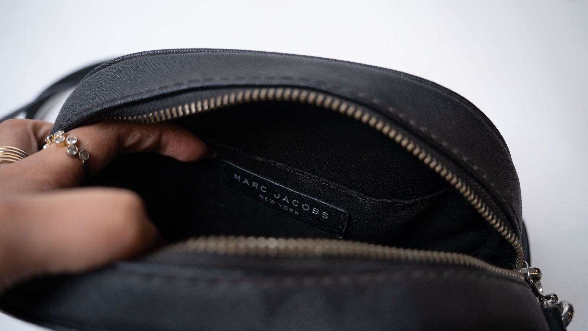 MARC JACOBS Crossbody Bag