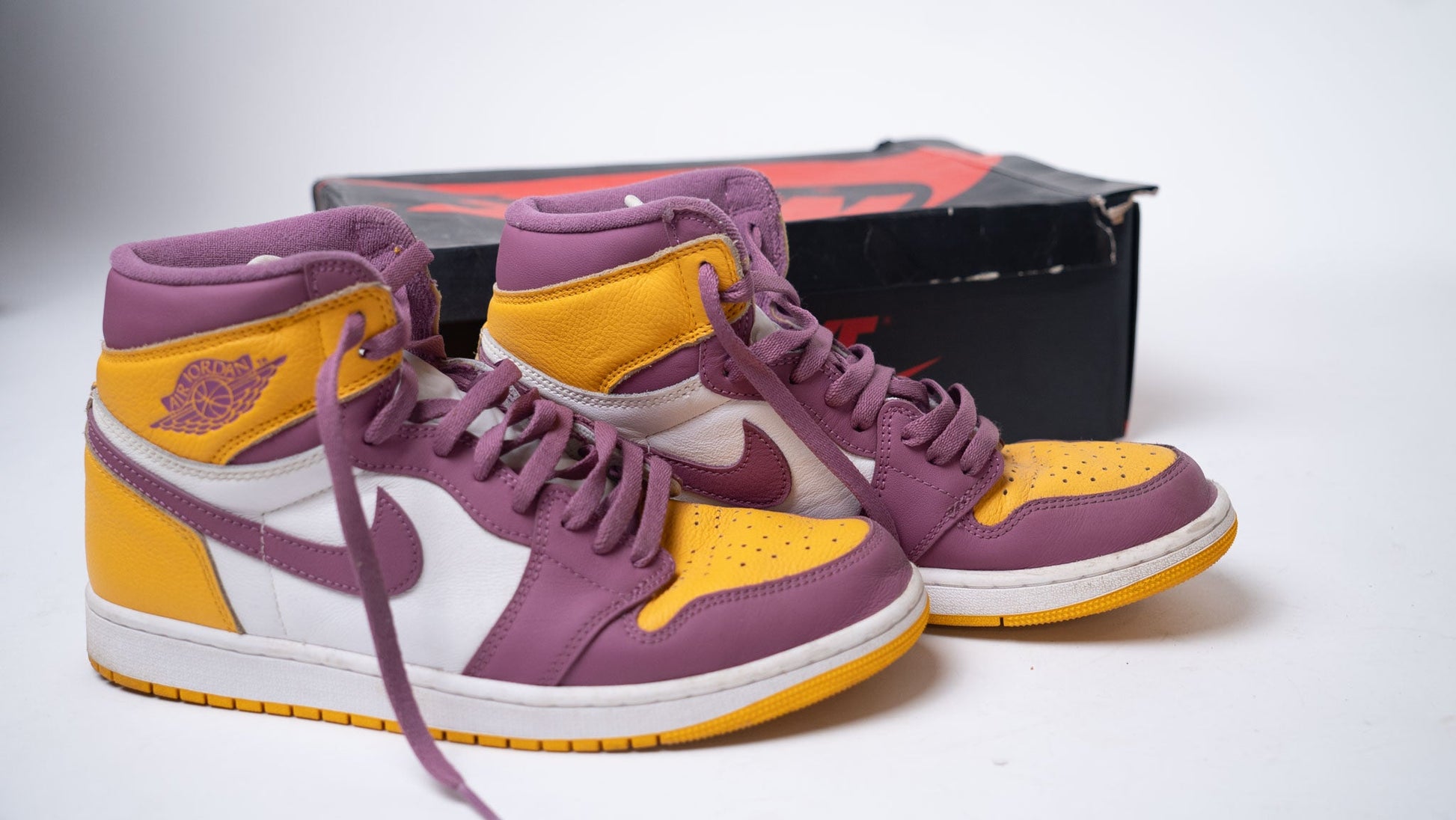 Nike Jordan 1 Retro High - OG Brotherhood