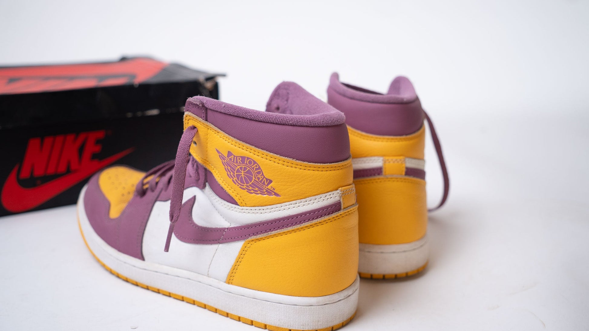Nike Jordan 1 Retro High - OG Brotherhood