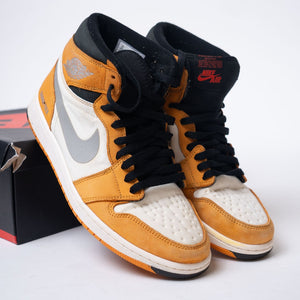 Nike Air Jordan 1 High - Gore Tex Light Curry
